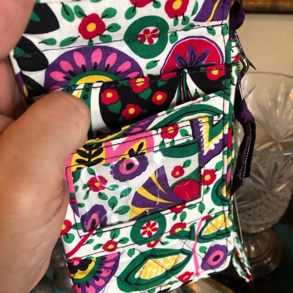 NEW!! Beautiful Floral Vera Bradley Double Wallet!! - Picture 4 of 9
